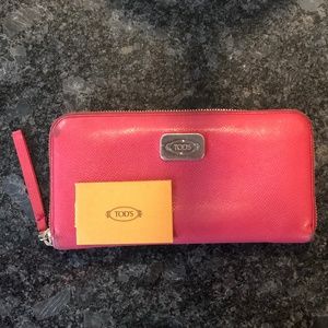 Tod's Zip Around Wallet